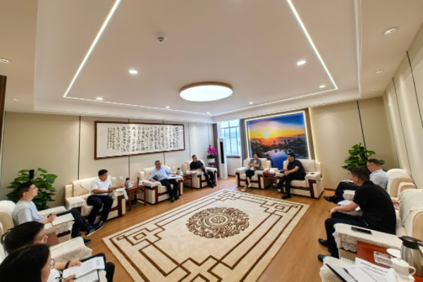 聚焦“三轉(zhuǎn)三提升”，政企攜手，共創(chuàng)改革新發(fā)展——四川省地質(zhì)產(chǎn)業(yè)集團(tuán)赴越西縣調(diào)研交流